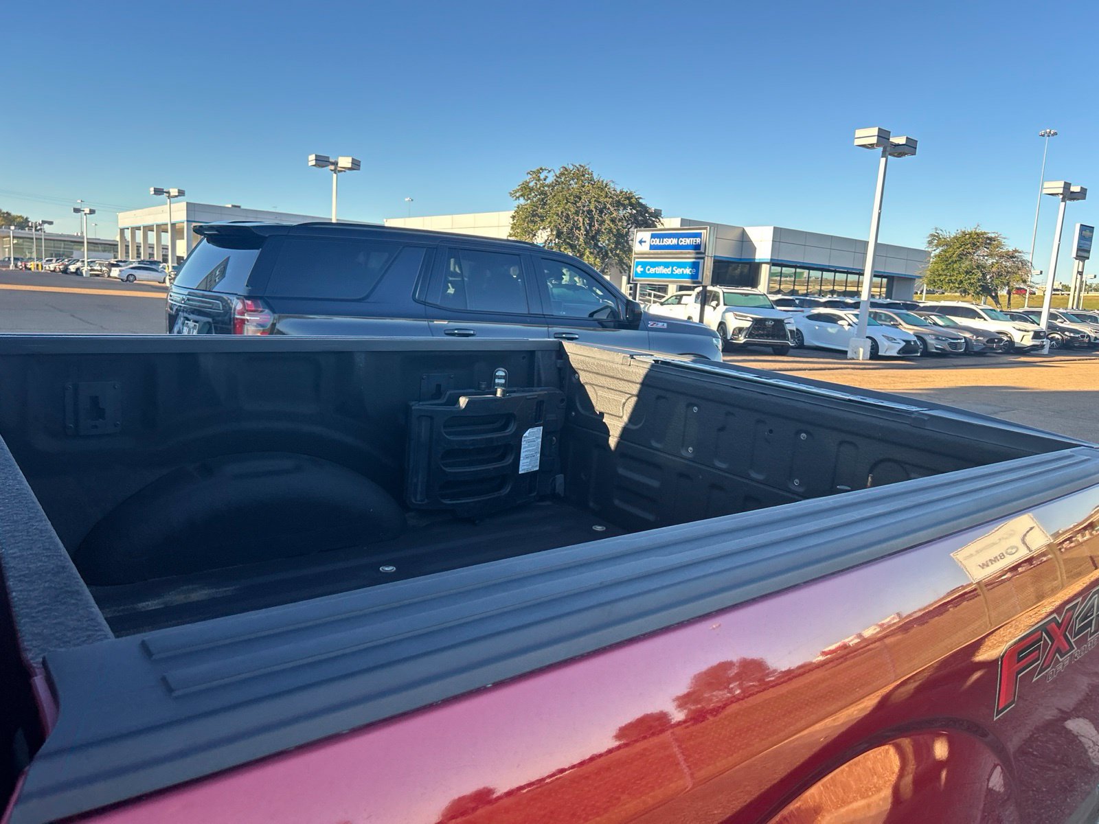 Used 2016 Ford F150 Lariat w/ Equipment Group 502A Luxury AWD/4WD image 7