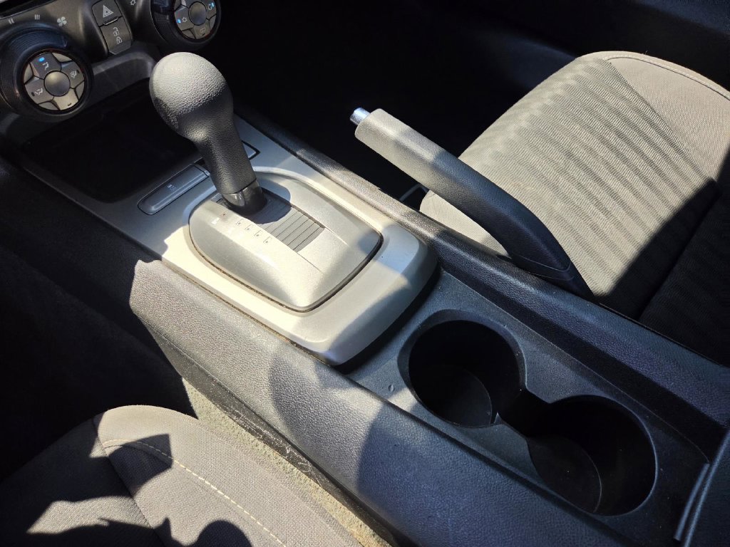Used 2015 Chevrolet Camaro LS RWD image 19