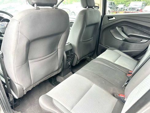 Used 2019 Ford Escape SE FWD image 24