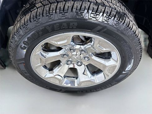 Used 2022 RAM 1500 Big Horn AWD/4WD image 30