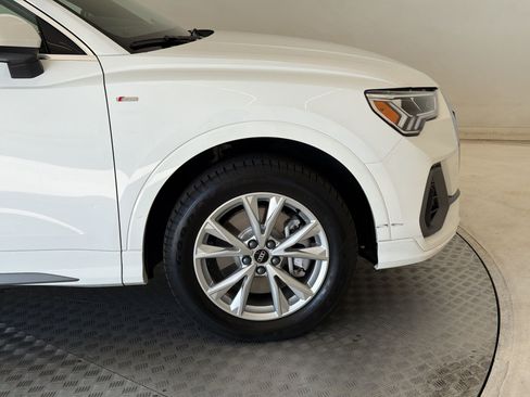 Used 2023 Audi Q3 2.0T Premium AWD/4WD image 13