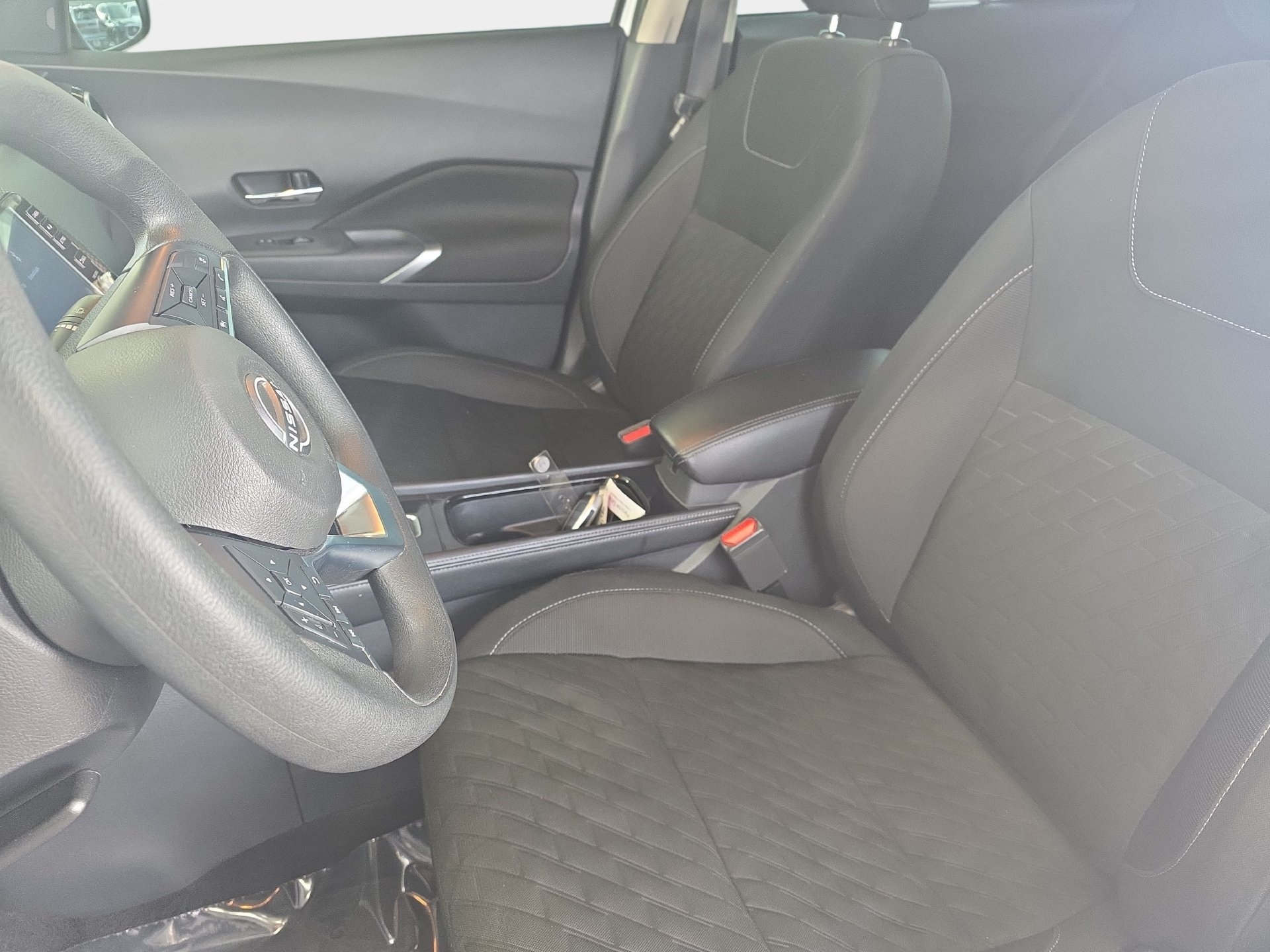 Used 2024 Nissan Kicks SV w/ Exterior Package FWD image 14
