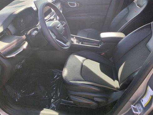 Used 2023 Jeep Compass Trailhawk image 12