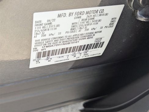 Used 2022 Ford Explorer XLT image 15