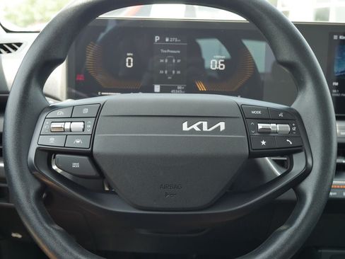 Used 2025 Kia K4 FWD image 36