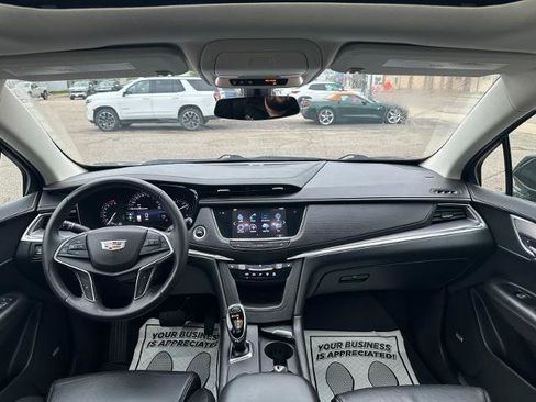 Used 2017 Cadillac XT5 Luxury w/ LPO, Wheel Lock Package AWD/4WD image 29