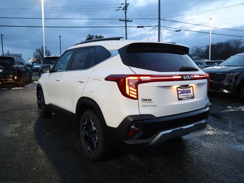 New 2026 Kia Seltos EX image 5