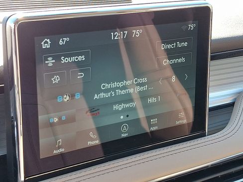 Used 2022 Lincoln Corsair AWD w/ Premium Package image 18