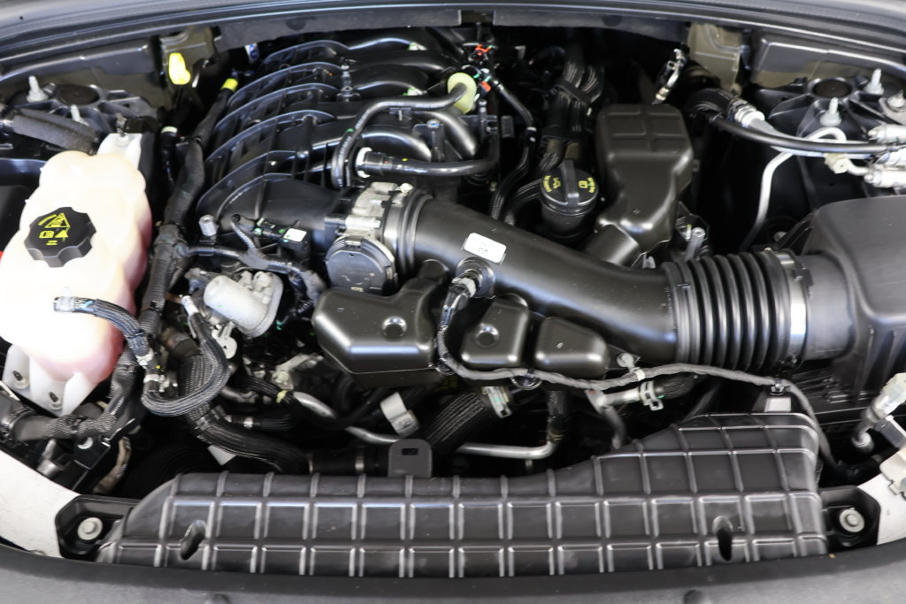 Used 2024 Jeep Grand Cherokee Limited AWD/4WD image 24