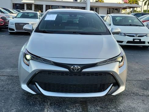 Used 2021 Toyota Corolla SE FWD image 2