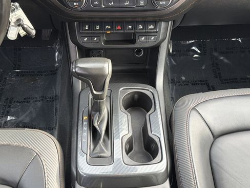 Used 2021 GMC Canyon AT4 w/ Driver Alert Package image 22