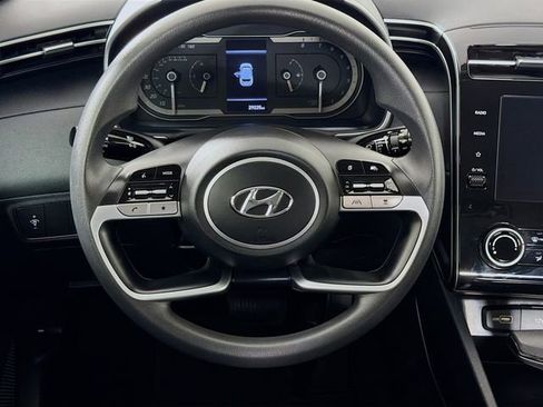Used 2024 Hyundai Tucson SE AWD/4WD image 16