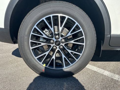 New 2026 Ford Escape SE image 39