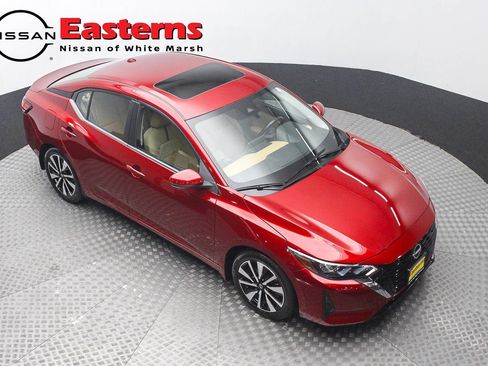 Used 2024 Nissan Sentra SV w/ SV Premium Package FWD image 3