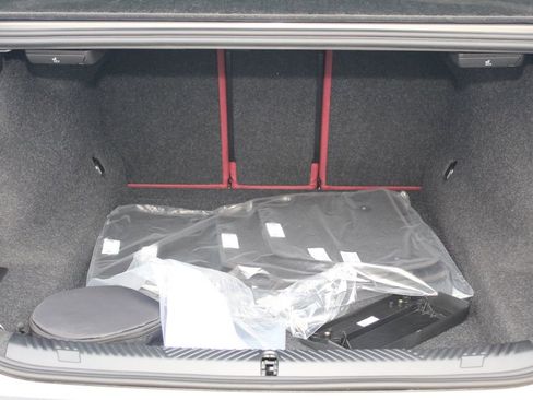 New 2026 BMW 530i xDrive w/ M Sport Package image 8