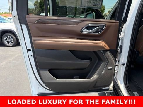 Used 2022 Chevrolet Suburban High Country AWD/4WD image 13