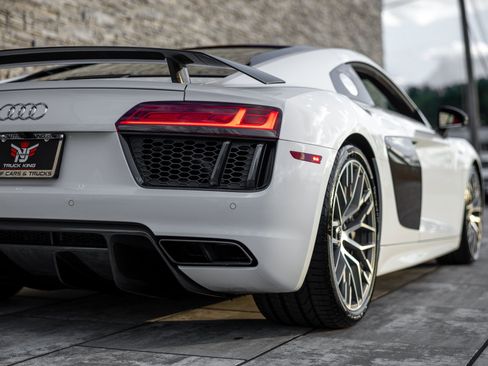 Used 2018 Audi R8 V10 plus image 16
