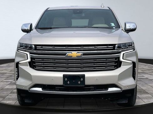 Used 2024 Chevrolet Tahoe Premier AWD/4WD image 3