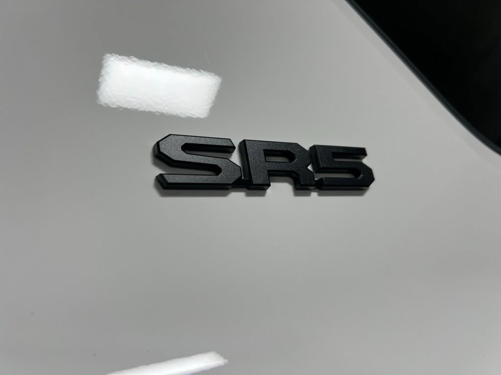 New 2026 Toyota 4Runner SR5 AWD/4WD image 8