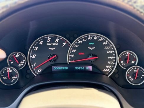Used 2006 Chevrolet Corvette Convertible w/ Preferred Equipment Group RWD image 30