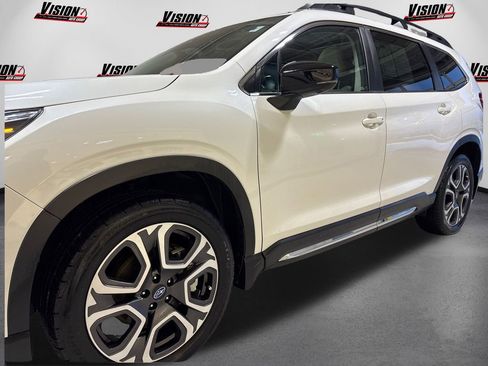 Used 2024 Subaru Ascent Limited w/ Technology Package image 12