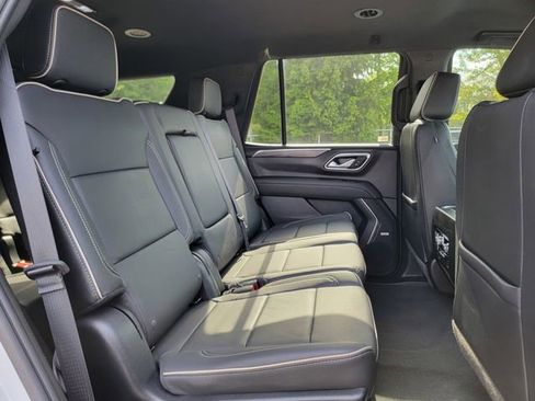 Used 2022 GMC Yukon SLT AWD/4WD image 24