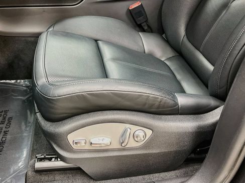 Certified 2023 Porsche Macan S AWD/4WD image 22