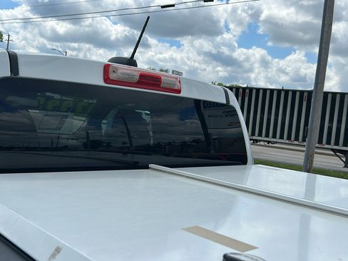 Used 2021 Chevrolet Colorado LT w/ Fleet Safety Package image 26