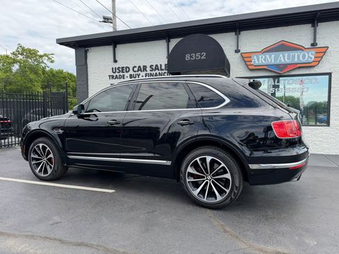 Used 2020 Bentley Bentayga AWD/4WD image 12