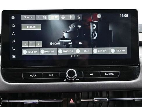 Used 2025 Mitsubishi Outlander AWD image 30