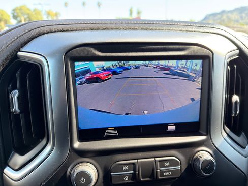 Used 2021 Chevrolet Silverado 1500 RST w/ Z71 Off-Road Package image 40