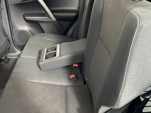 Used 2018 Toyota RAV4 XLE image 16