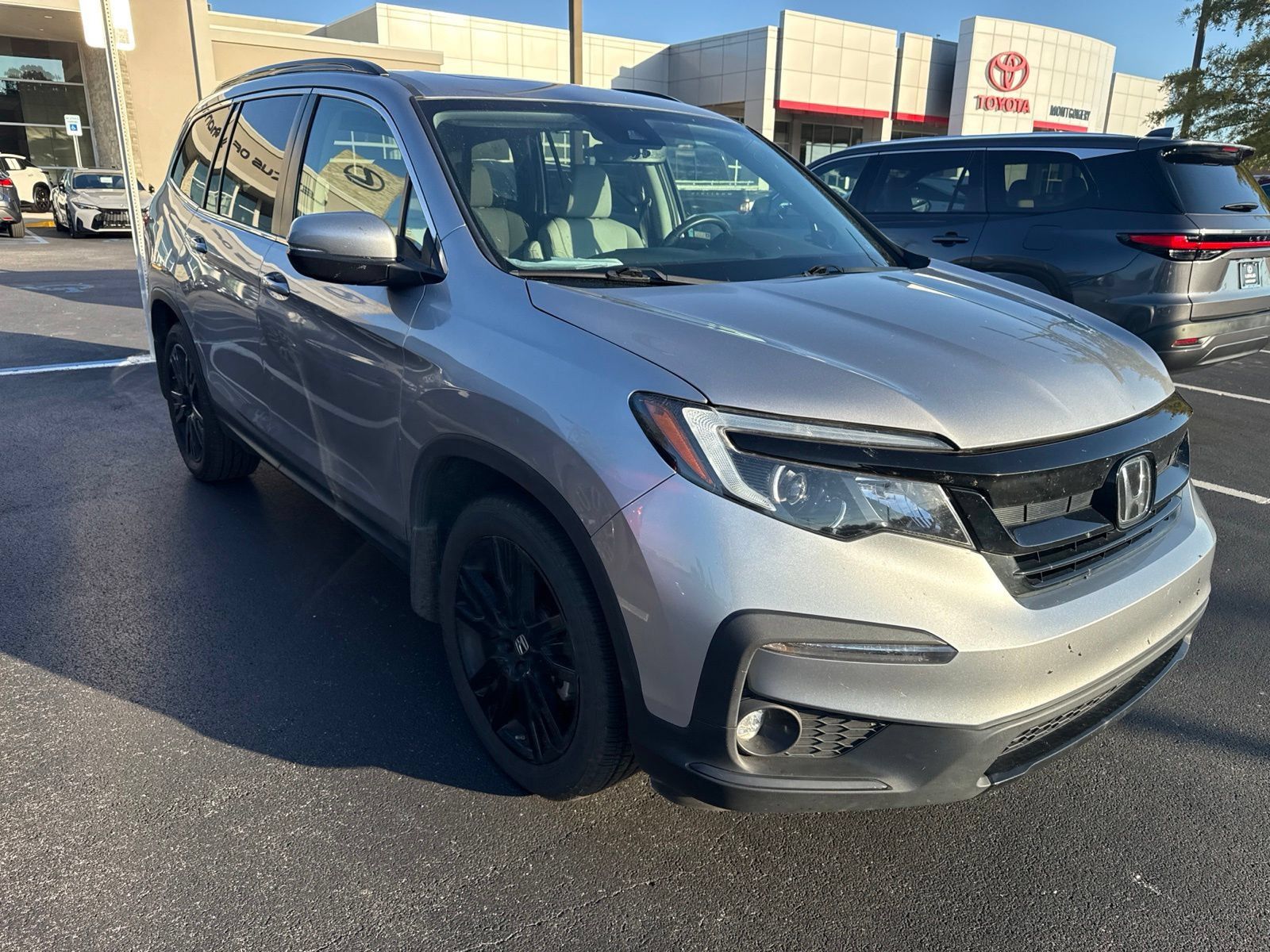 Used 2022 Honda Pilot Special Edition image 3