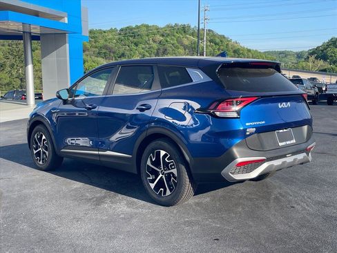 Used 2023 Kia Sportage EX FWD image 5