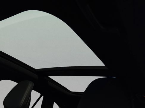 Certified 2026 Mercedes-Benz GLC 300 image 32