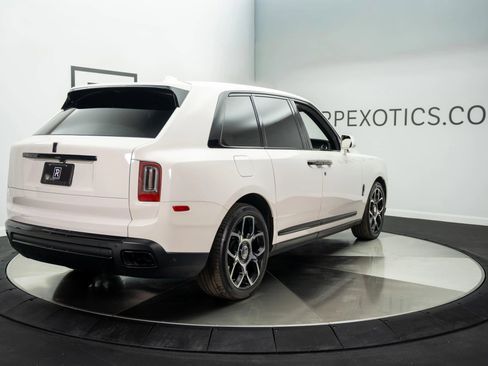 Used 2019 Rolls-Royce Cullinan AWD/4WD image 9