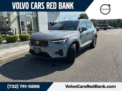Used 2025 Volvo XC40 B5 Plus