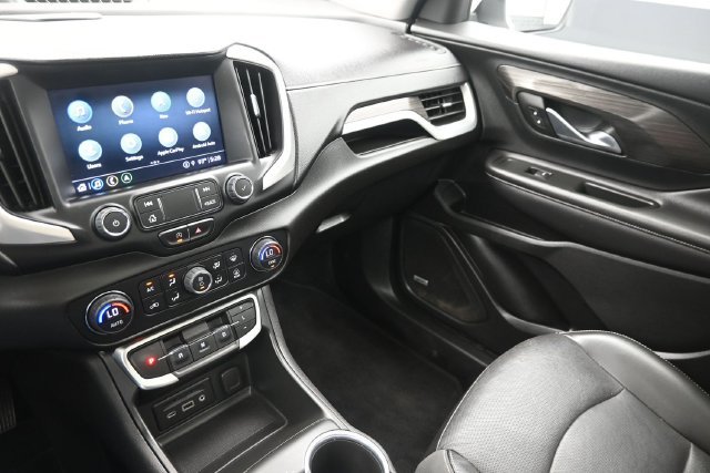 Used 2022 GMC Terrain SLT w/ Infotainment Package II FWD image 30