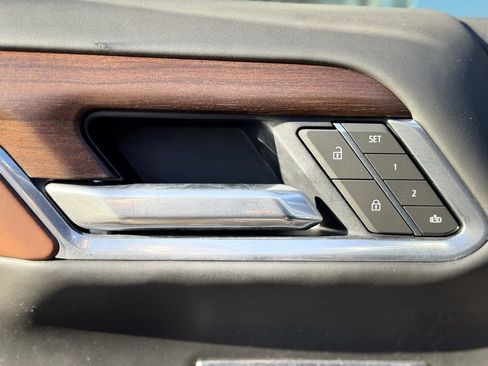 Used 2025 GMC Sierra 1500 Denali Ultimate image 23