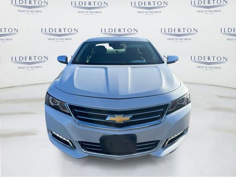 Used 2017 Chevrolet Impala Premier w/ Enhanced Convenience Package image 2