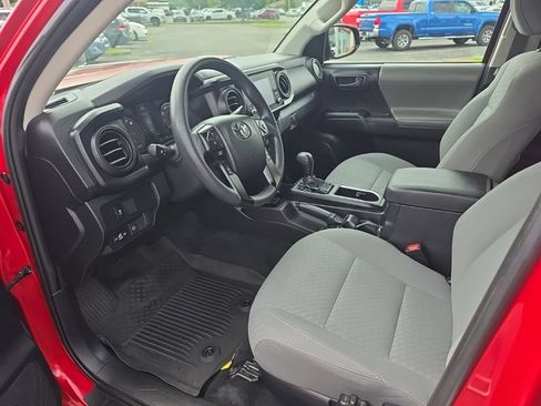Certified 2021 Toyota Tacoma SR AWD/4WD image 11