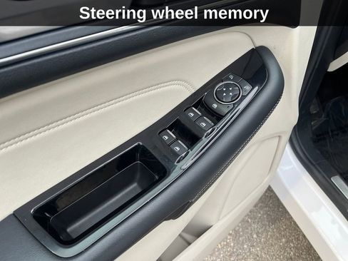 Used 2019 Ford Edge Titanium w/ Cold Weather Package image 15