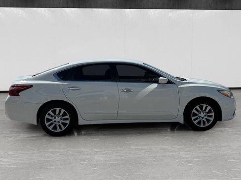 Used 2018 Nissan Altima 2.5 S w/ S Convenience Package FWD image 6
