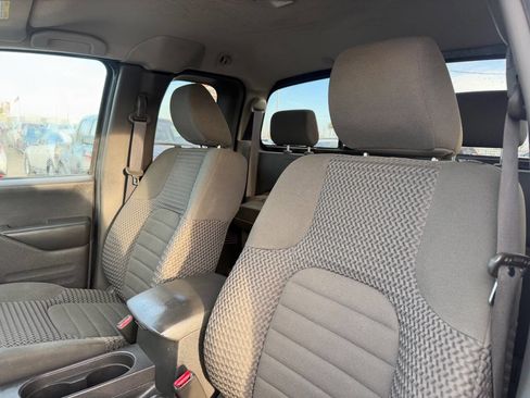 Used 2018 Nissan Frontier SV RWD image 20