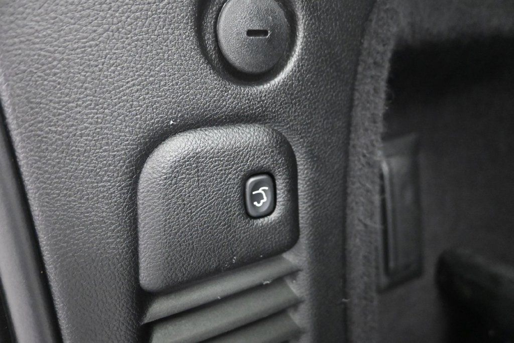 Used 2015 Dodge Durango Citadel w/ Technology Group AWD/4WD image 12