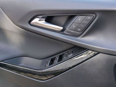 New 2026 Chevrolet Equinox RS AWD/4WD image 13