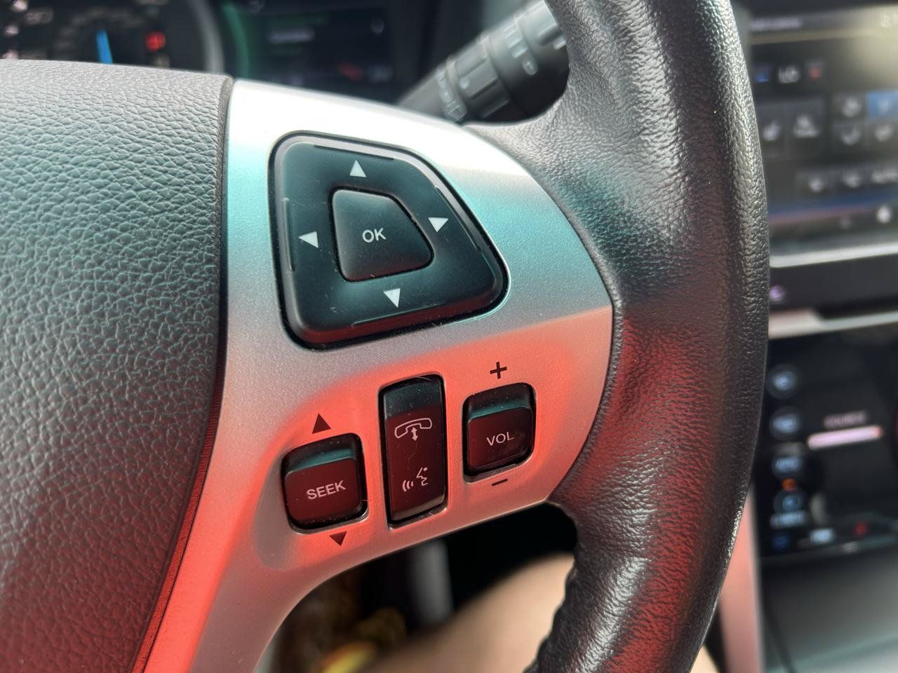 Used 2014 Ford Explorer Limited FWD image 18