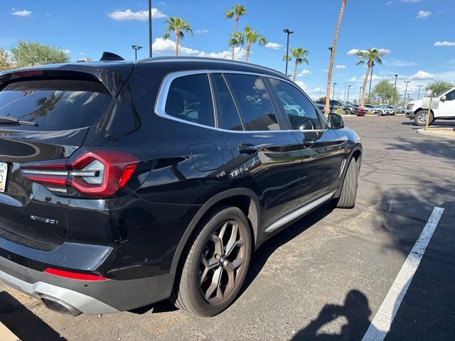 Used 2024 BMW X3 xDrive30i w/ Premium Package AWD/4WD image 5