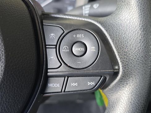 Used 2024 Toyota Corolla LE FWD image 19