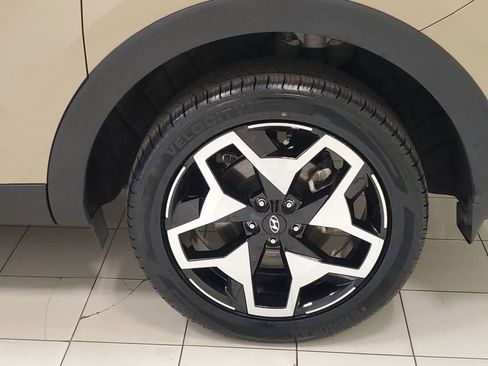 Used 2024 Hyundai Santa Cruz Limited image 23